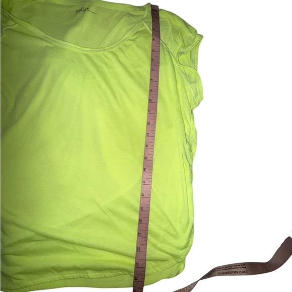 Zella Women's Neon Yellow Short Sleeve Tee Size Medium - Picture 4 of 6